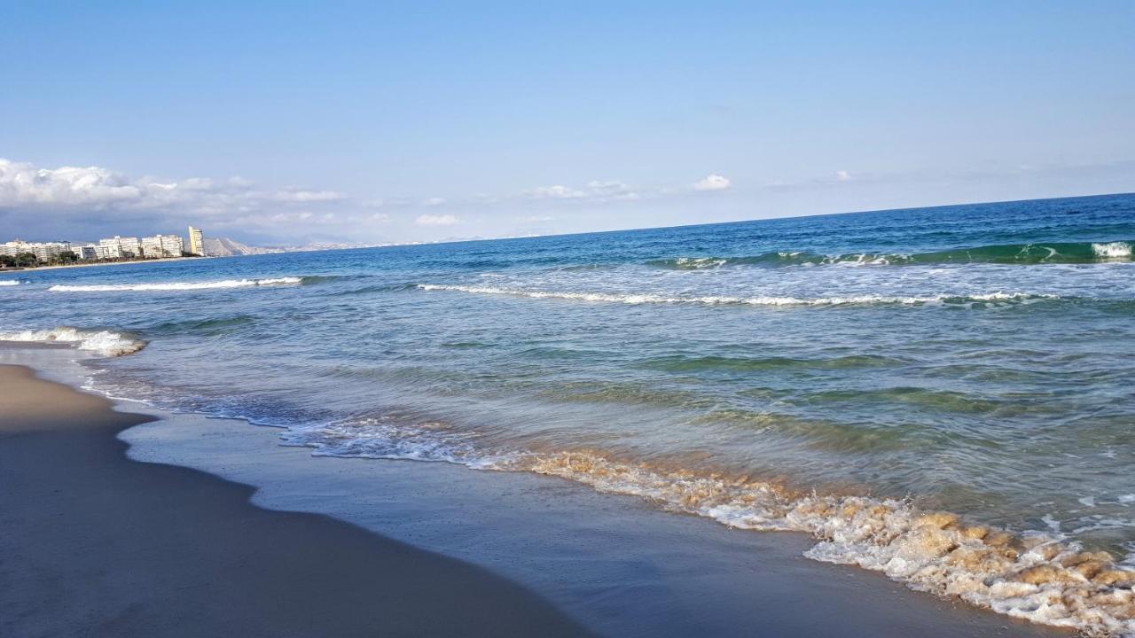 A 50 Metros De La Playa Muchavista Apartment